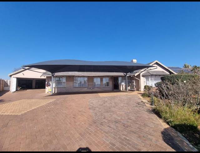 5 BEDROOM HOUSE FOR SALE IN ALBERANTE